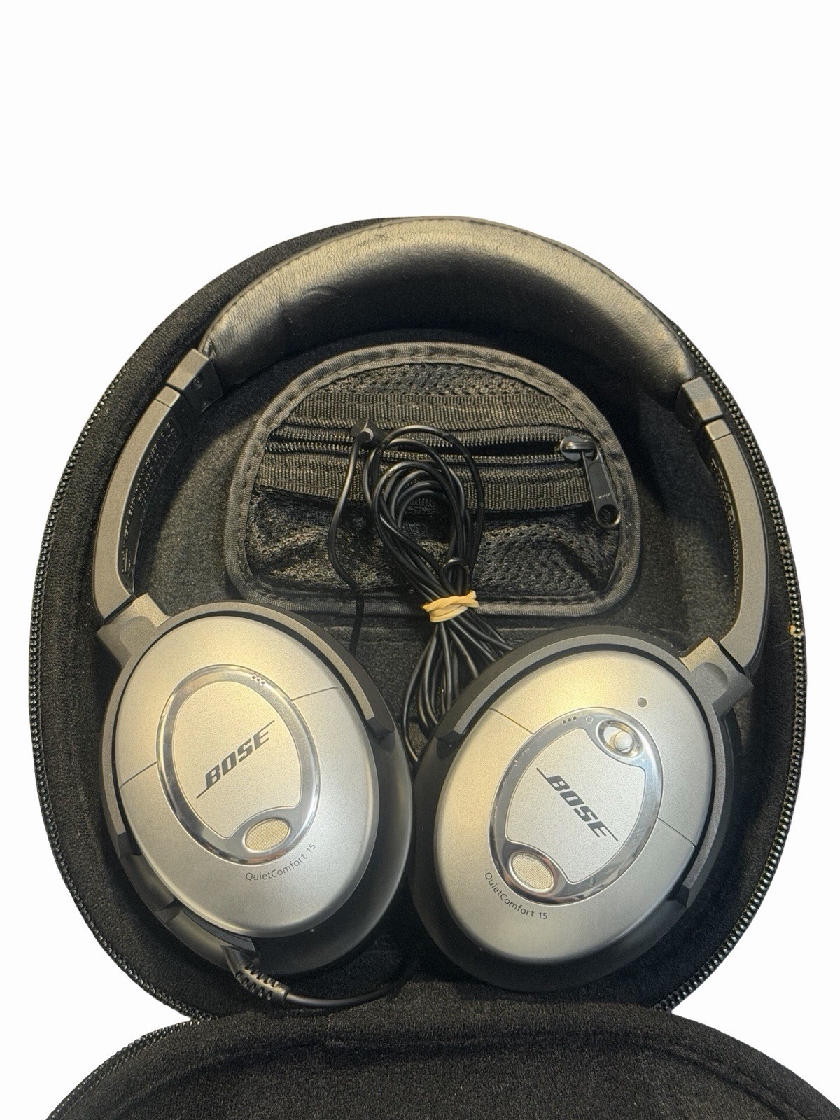 Bose Quiet Comfort 15 Wired Acoustic Noise Cancel Headphones / Black