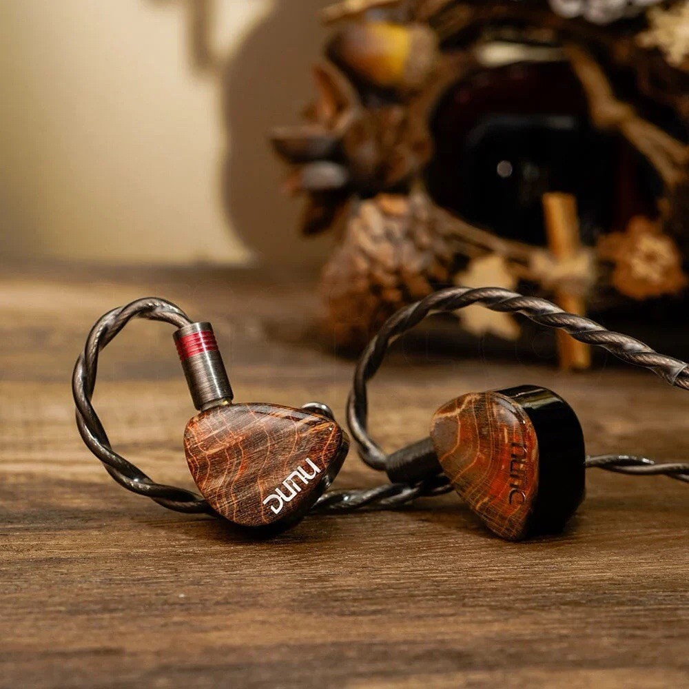 DUNU DaVinci Wired IEM 2DD+4BA Wood Faceplate Hi-Res Earphones