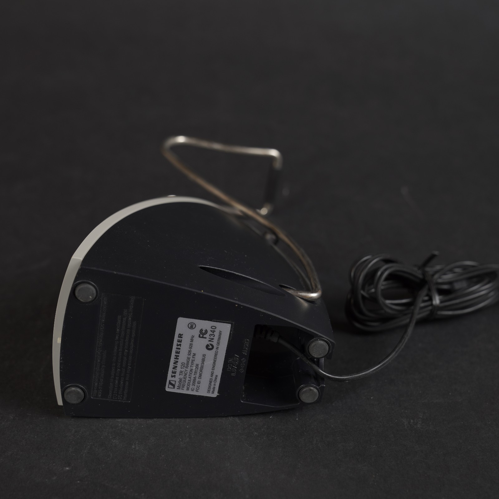 Sennheiser HDR120 2 Wireless Headphones TR120 2 Wireless Charging Stand EUC!