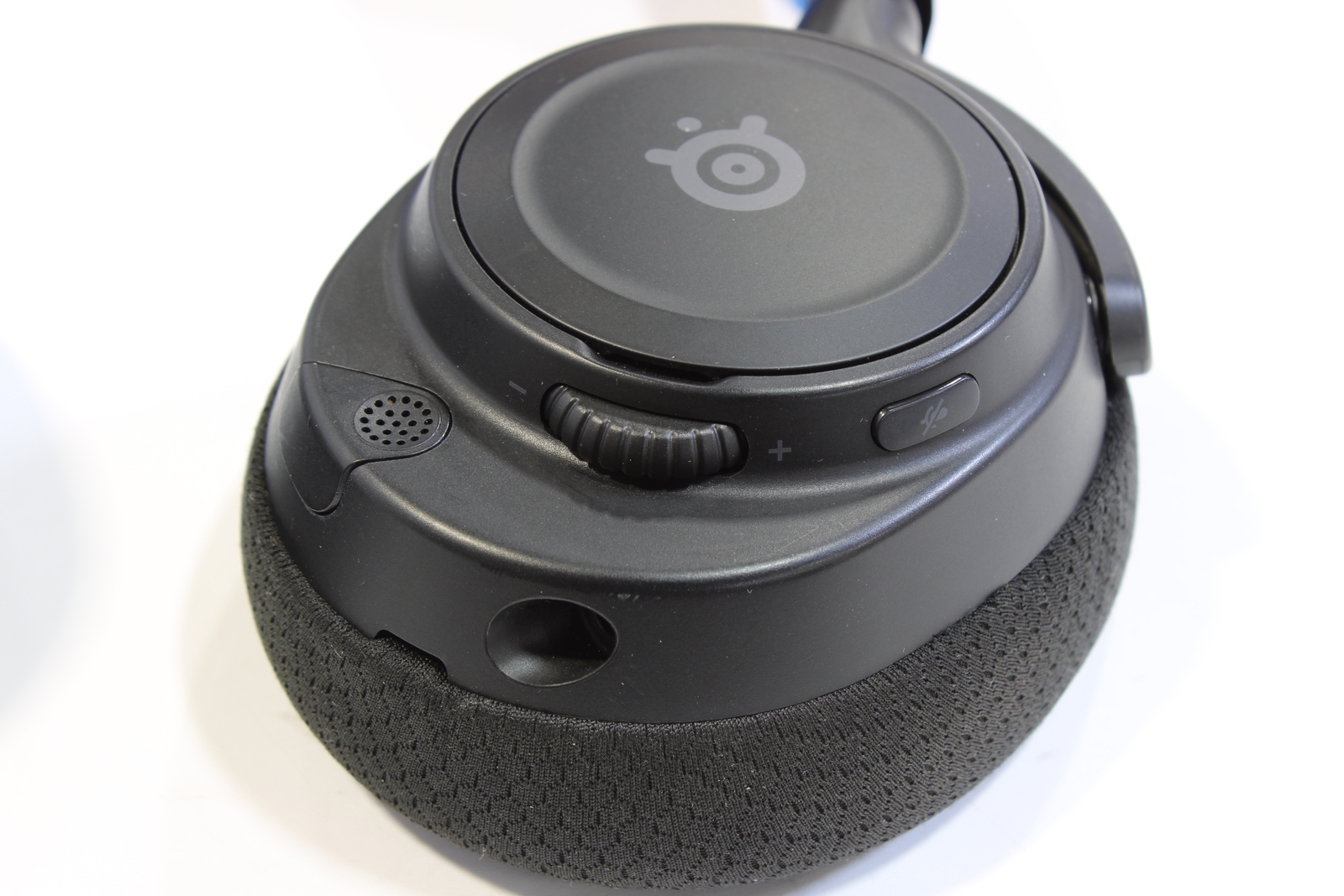 SteelSeries Arctis Nova 7P Wireless Over-Ear Gaming Headset – Black