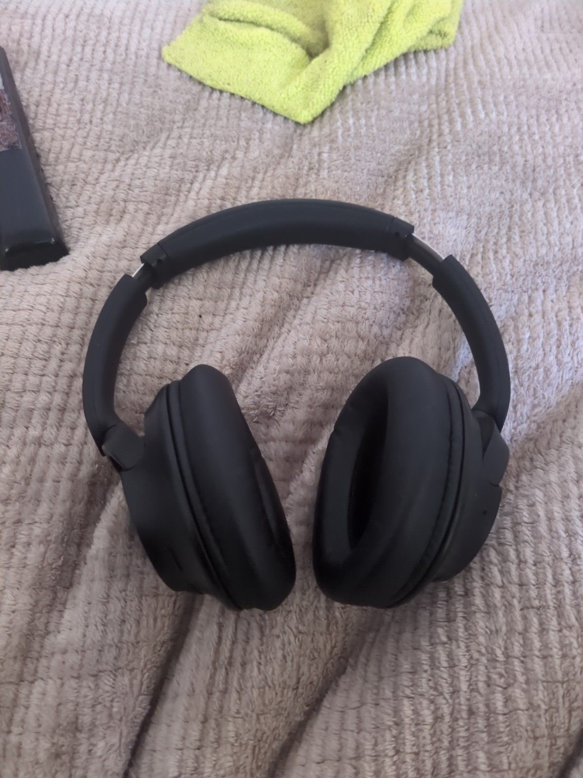 Sony WH-CH720N Wireless Noise Canceling Headphones – Black WHCH720N