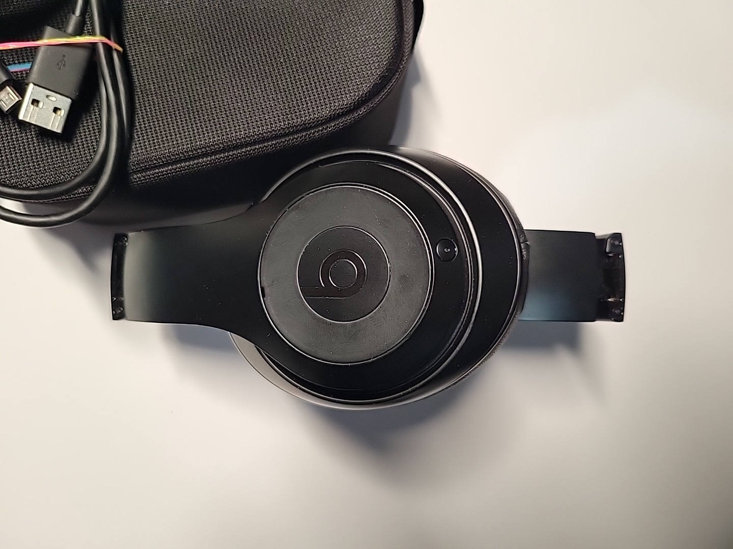 Beats by Dr. Dre Studio3 Wireless Bluetooth Headphones Black w/ Carrying Case