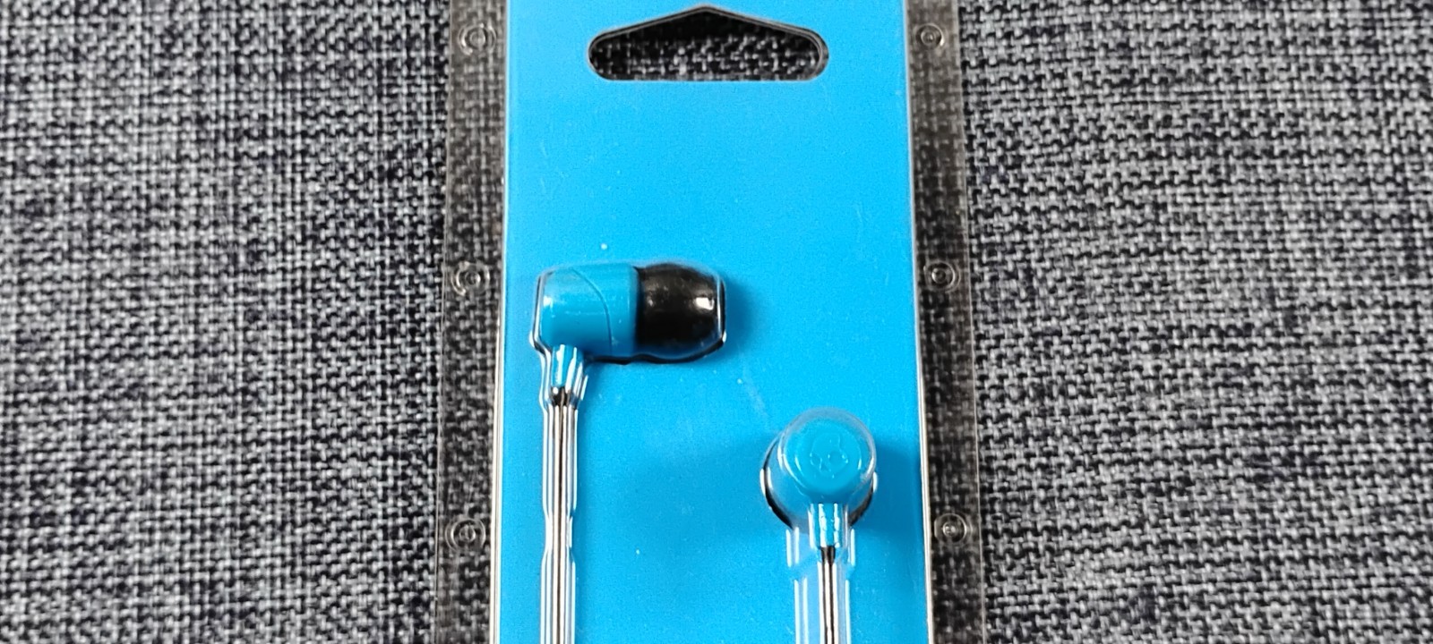 Skullcandy (JIB) Effortless Sound – Earbuds w/ microphone (SKY/BLUE)