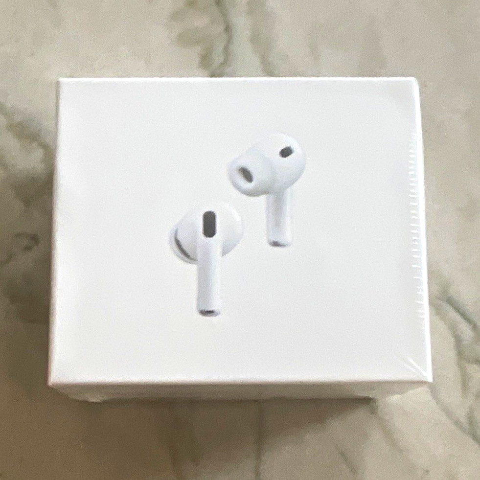 Apple AirPods Pro (3rd Gen) Wireless Bluetooth In-Ear Earbuds White MFW24AM/A