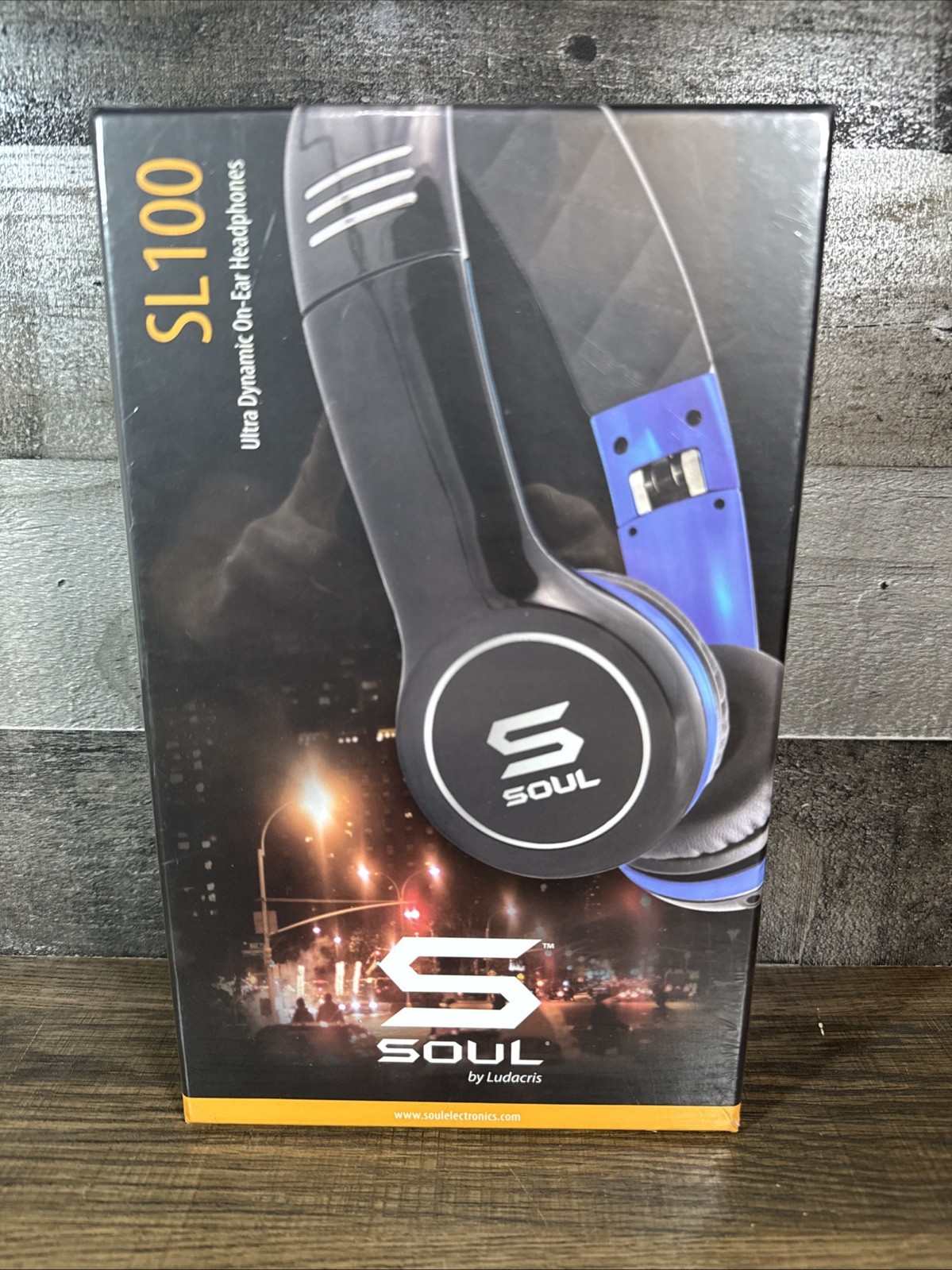 SOUL /SL100 / Ludacris / Ultra Dynamic High-Def Headphones / Blue / New & Sealed
