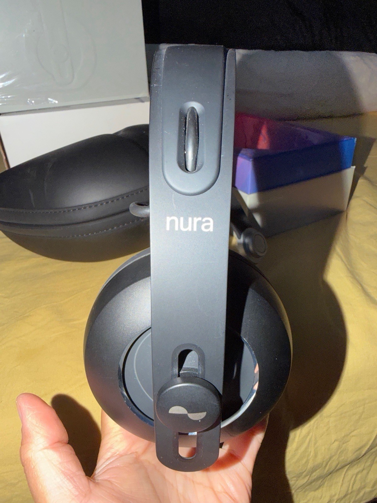 nura Nuraphone Over-Ear Headphones Black/Gray Headband w/ Case Box