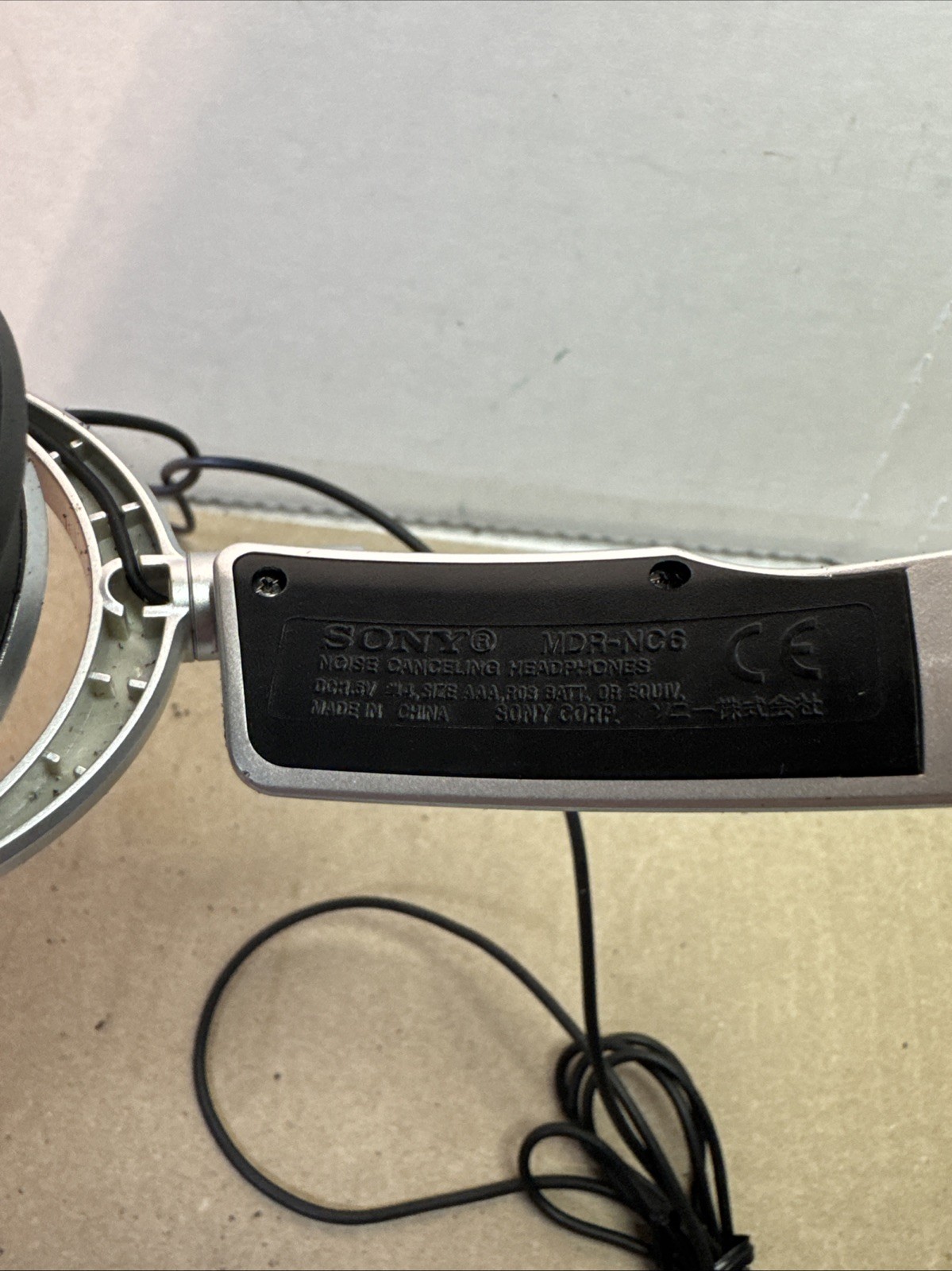 Sony MDR-NC6 Active Noise Cancelling Headphones Over-Ear : Needs New Ear Pads