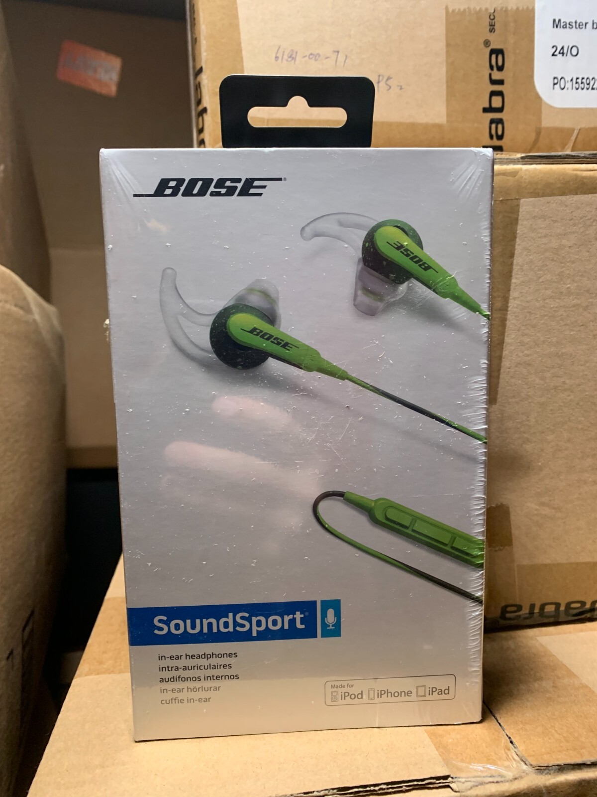 New,Sealed Bose SoundSport In-Ear Headphones 3.5mm jack, (GREEN)&Travel case