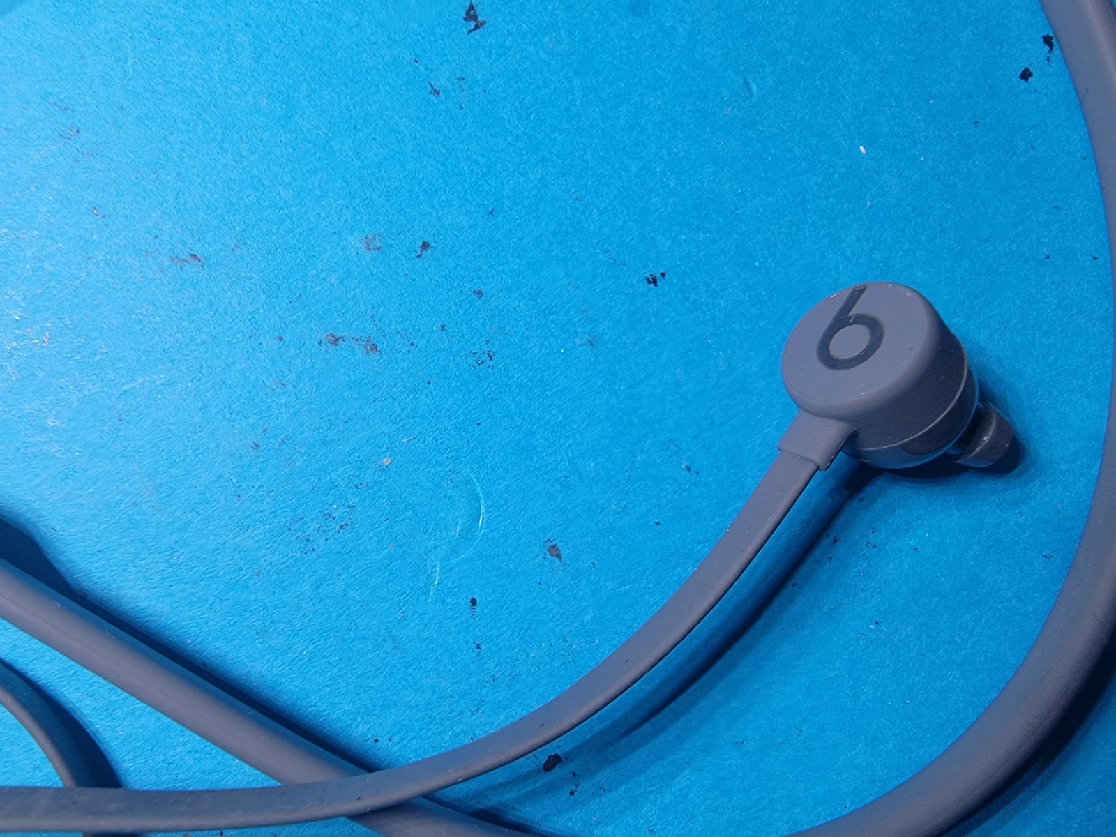 Beats by Dr. Dre urBeats3 In-Ear Headphones – Gray