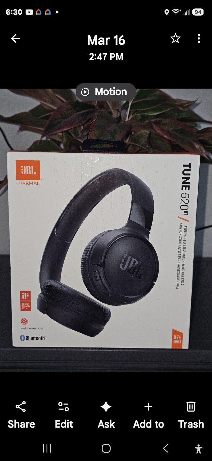JBL Tune 520BT Wireless Bluetooth Headphones With Built-In Microphone – In Black