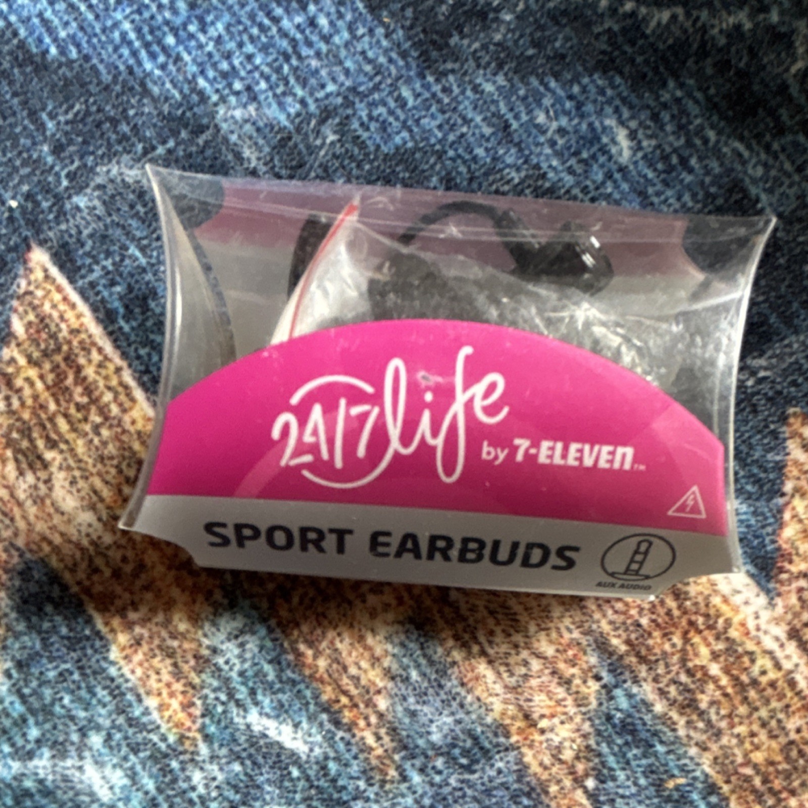 24/7 Life by 7-Eleven Sport Earbuds Black 3.5mm 4ft Cable In-Ear Double
