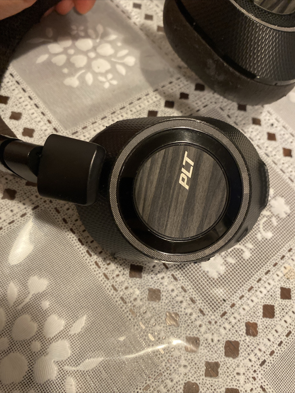Plantronics Backbeat Pro 2 PLT Wireless Noise Canceling Headphones – Black/Brown