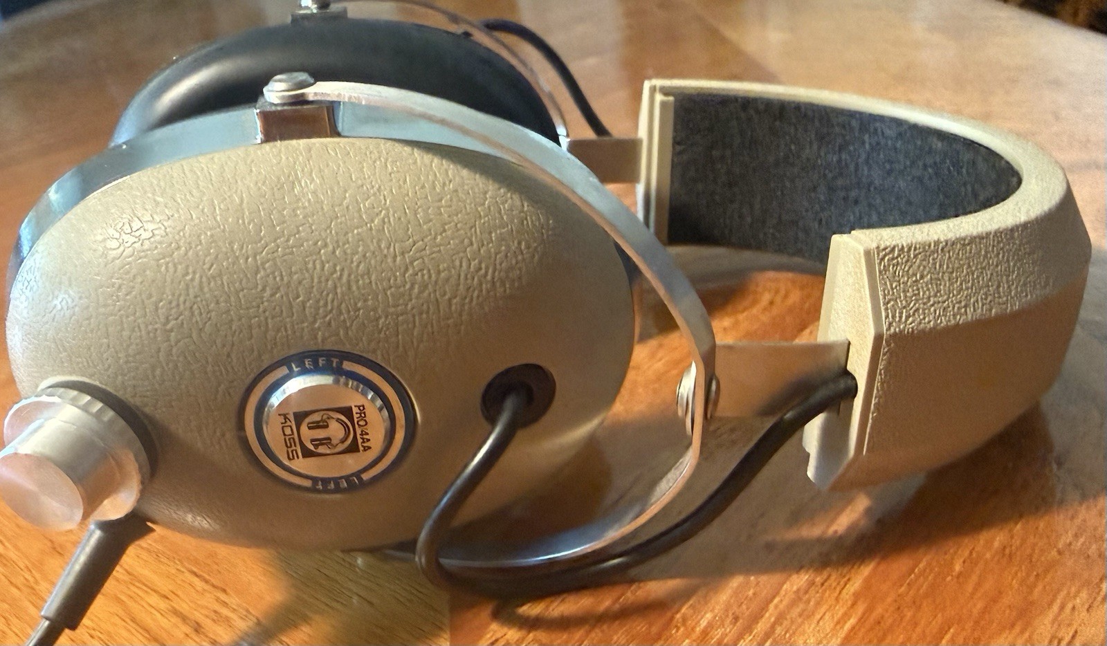 Vintage KOSS PRO4AA Headband Headphones Adjustable Pro 4AA Original