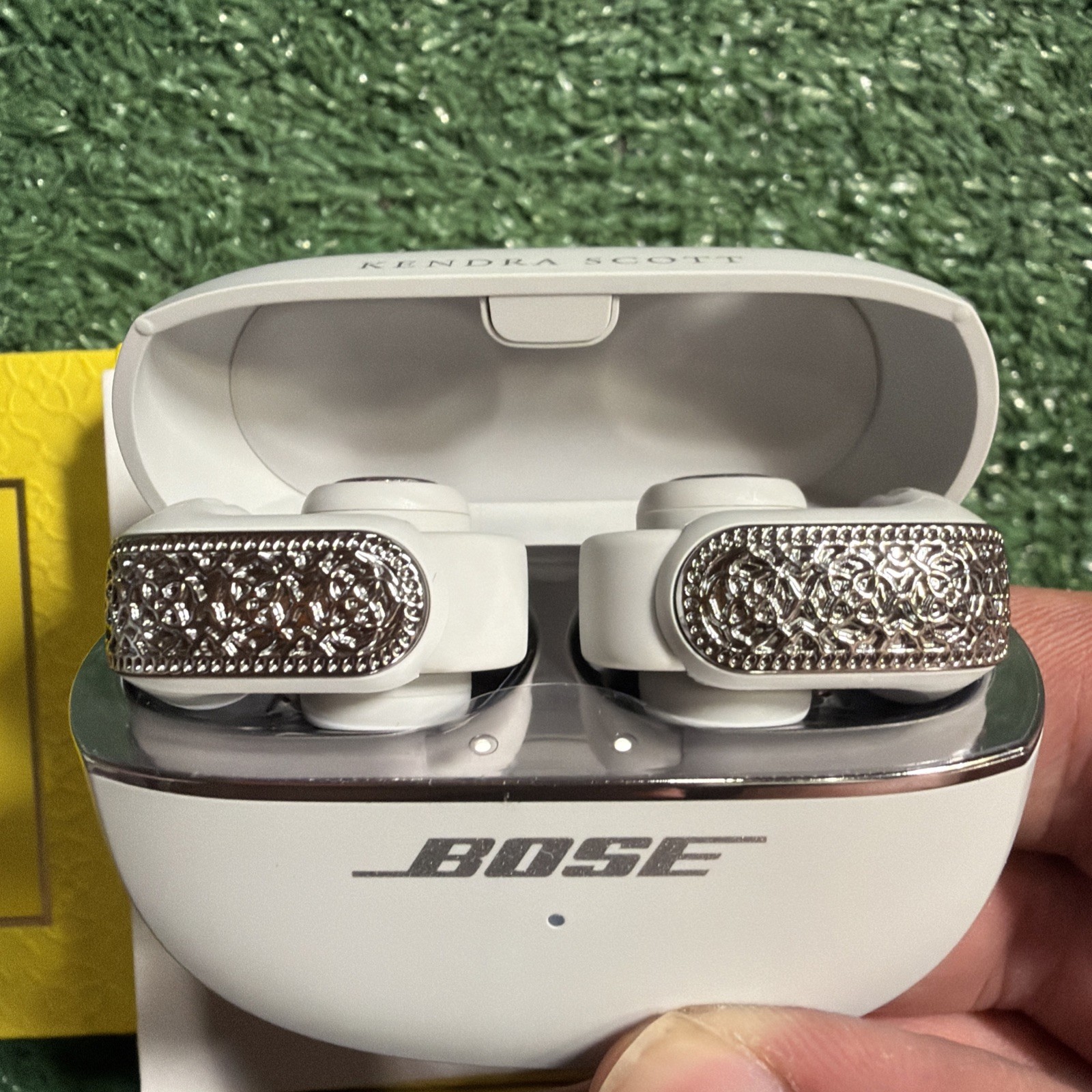 NEW Bose x Kendra Scott Ultra Open Earbuds Silver Bluetooth Snapdragon Sound