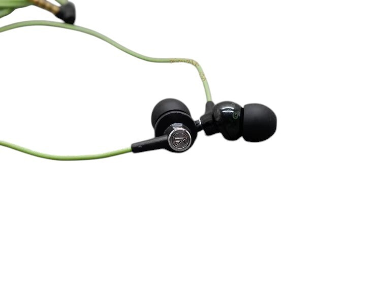 Audio technica ATH-CK400i In-Ear Headphones with Remote control