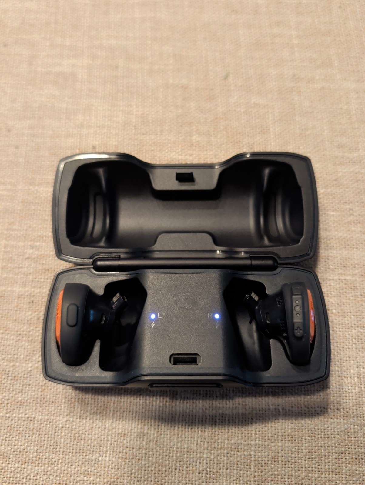 Bose SoundSport Free Wireless Earbuds Orange/Navy. Right Bud Works