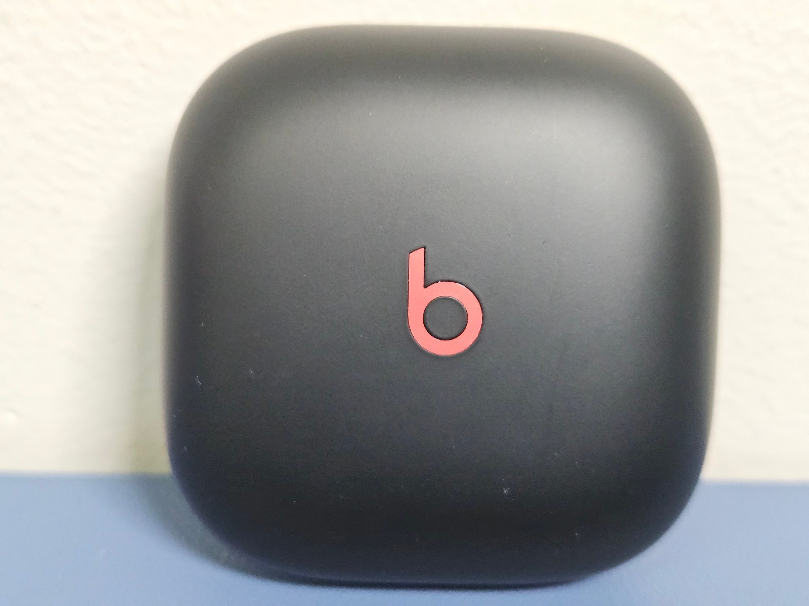 READ AD Beats By Dr. Dre Beats Fit Pro Red & Black Water Resistant
