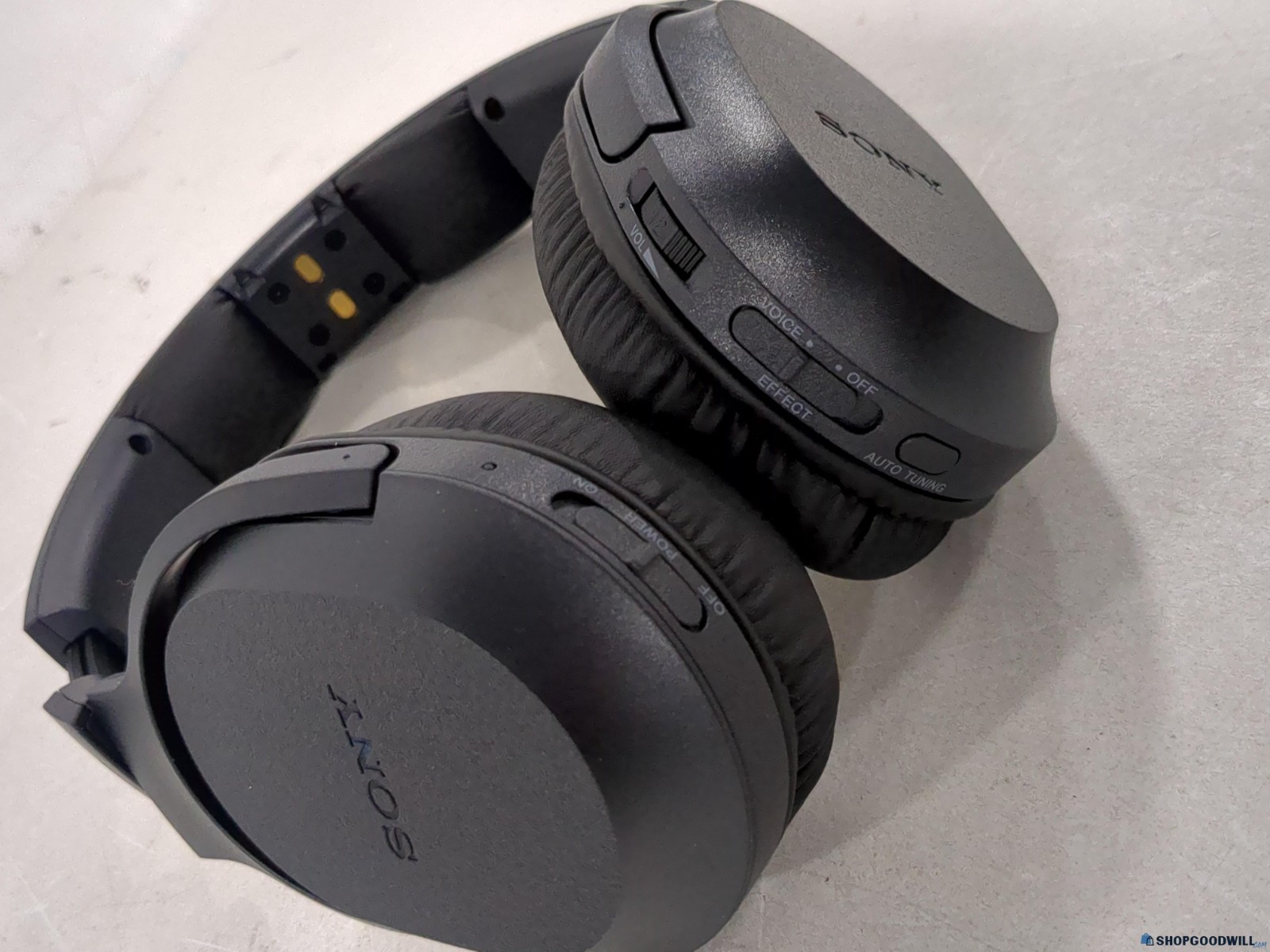 Sony WHRF400 RF BLACK Wireless Noise Reducing Home Theater Headphones. See Desc.