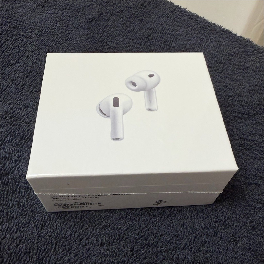Apple AirPods Pro 3 White Wireless Bluetooth In-Ear Earbuds Double 2020s