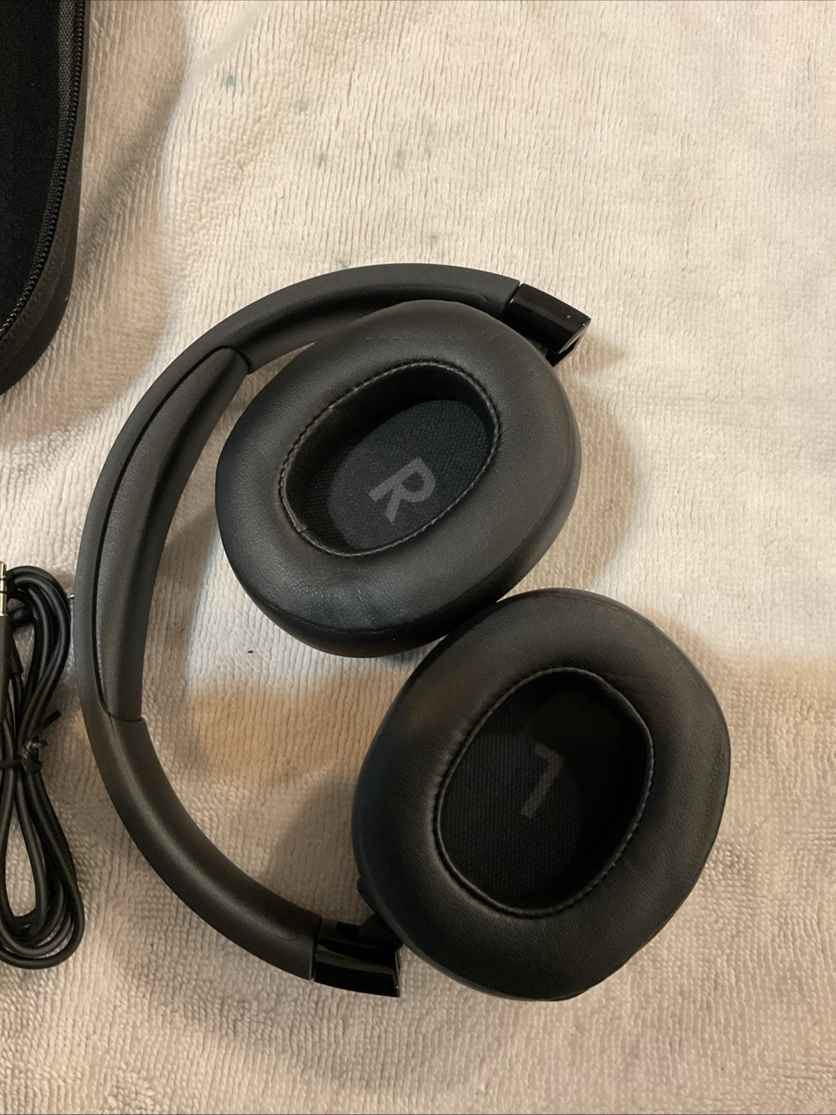 JBL Tune760NC Active Noise Cancelling Bluetooth Headphones-great Condition BLACK