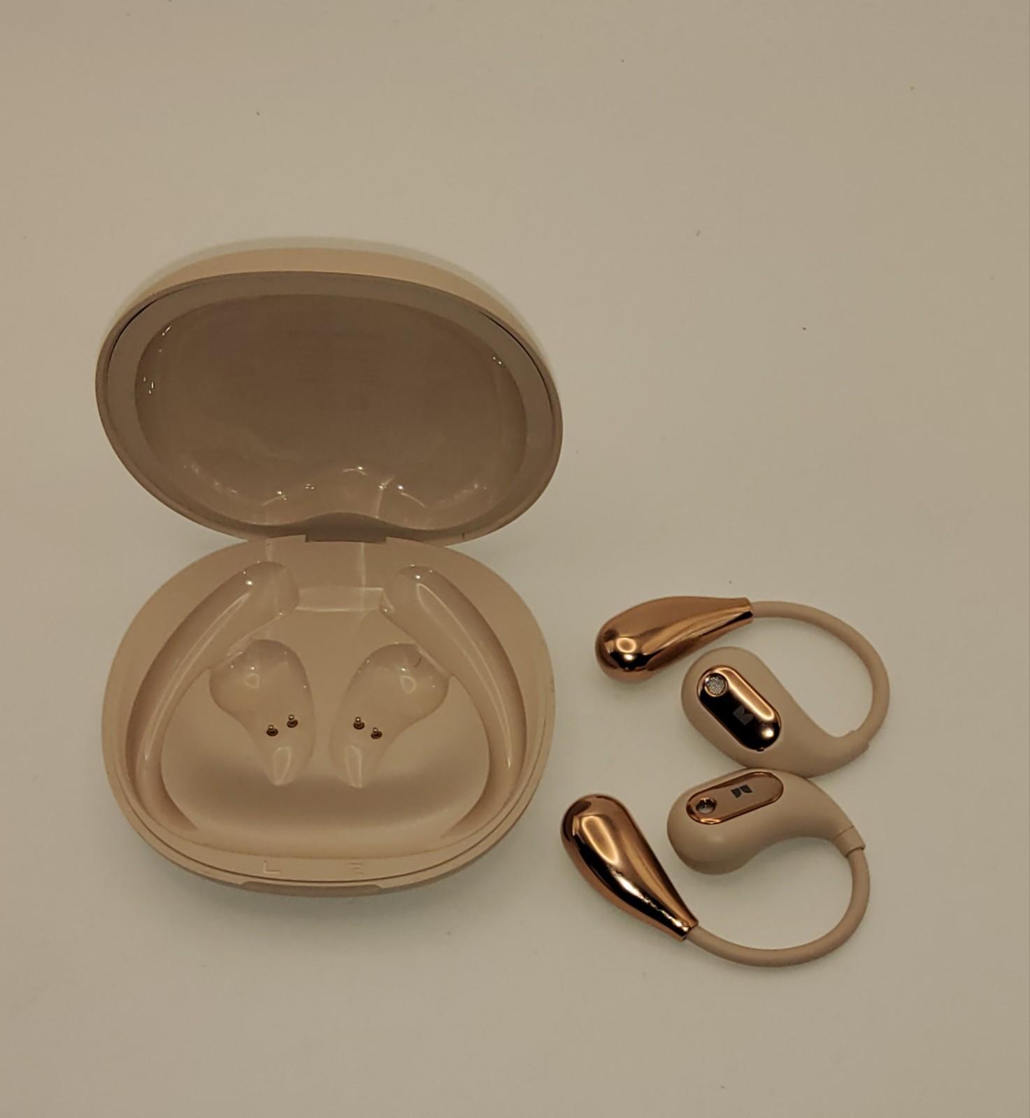 Pink Monster Open Ear AC210 Headphones, Wireless Headphones 30 Hours Playback.