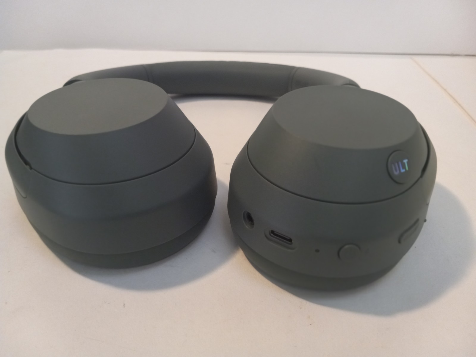 SONY WHULT900N/H Headphones Refurbished with Charging Cord