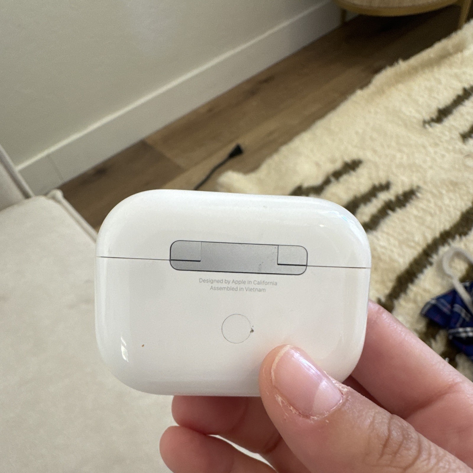 Apple AirPods Pro True Wireless Bluetooth In-Ear Earbuds w/Case White