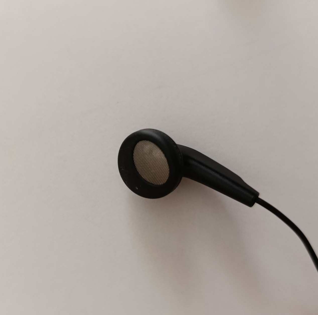 Sony MDR-E551 Earphones Black Wired 2.5mm Jack Vintage Working Used