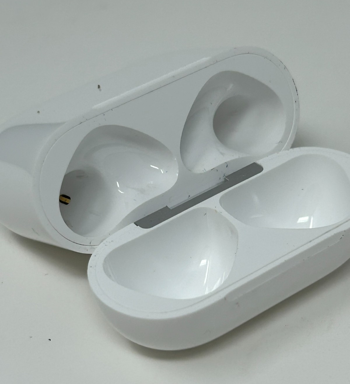Apple AirPods 4 Complete Set A3050 A3053 A3058 White FREE SHIPPING📦