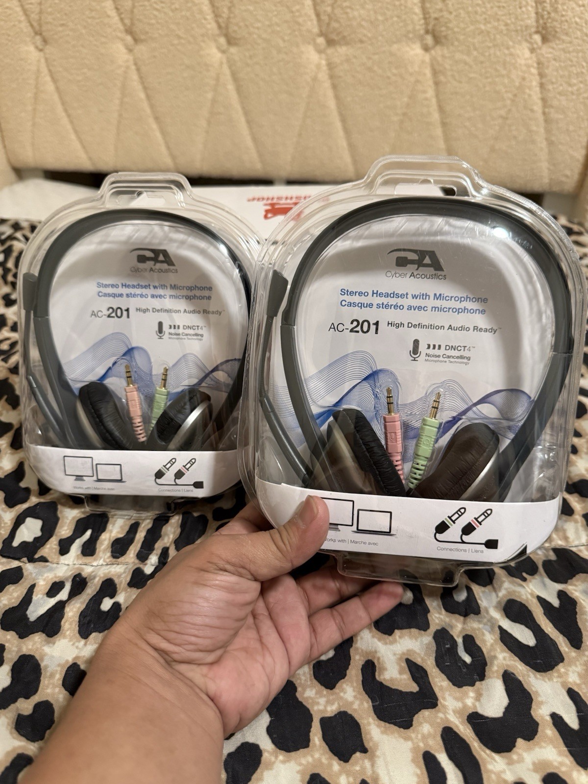2 PACKS OF of Maxell HP-100 Lightweight Stereo Headphones. Brand New
