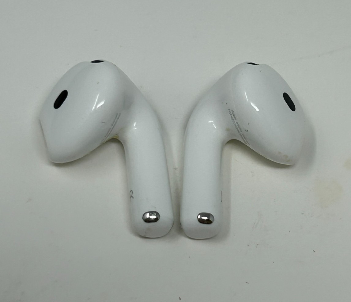 Apple AirPods 4 Complete Set A3050 A3053 A3058 White FREE SHIPPING📦