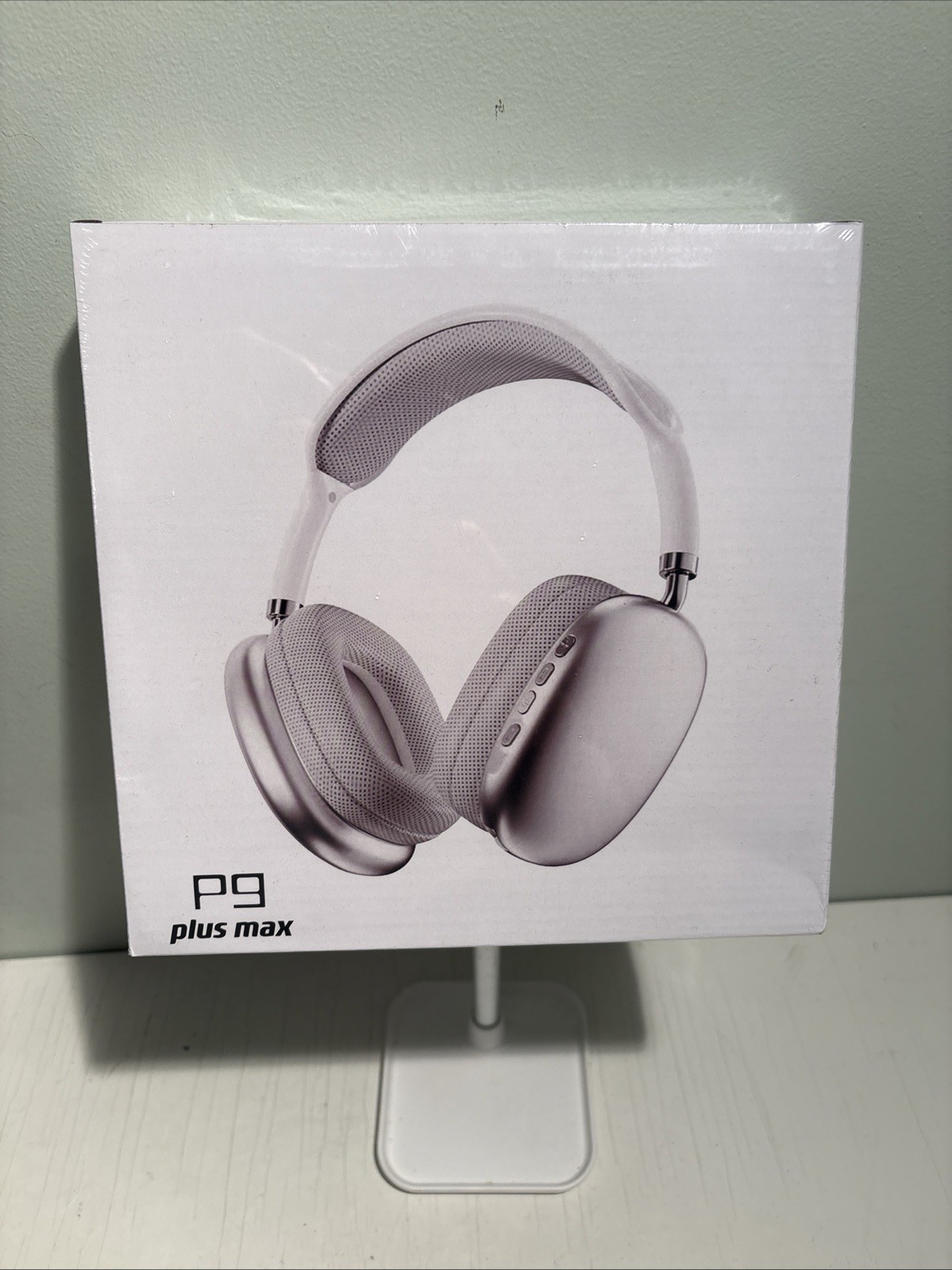 Brand New & Sealed P9 Plus Max Wireless Bluetooth Headphones! Grey/White