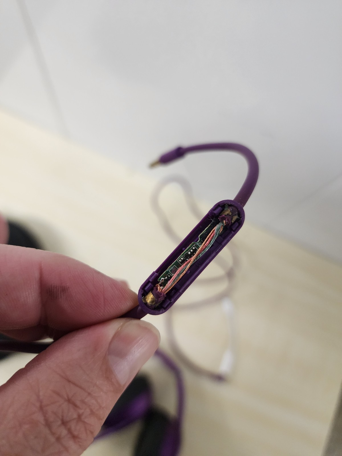 Beats Solo Wired Headphones Purple Used with case