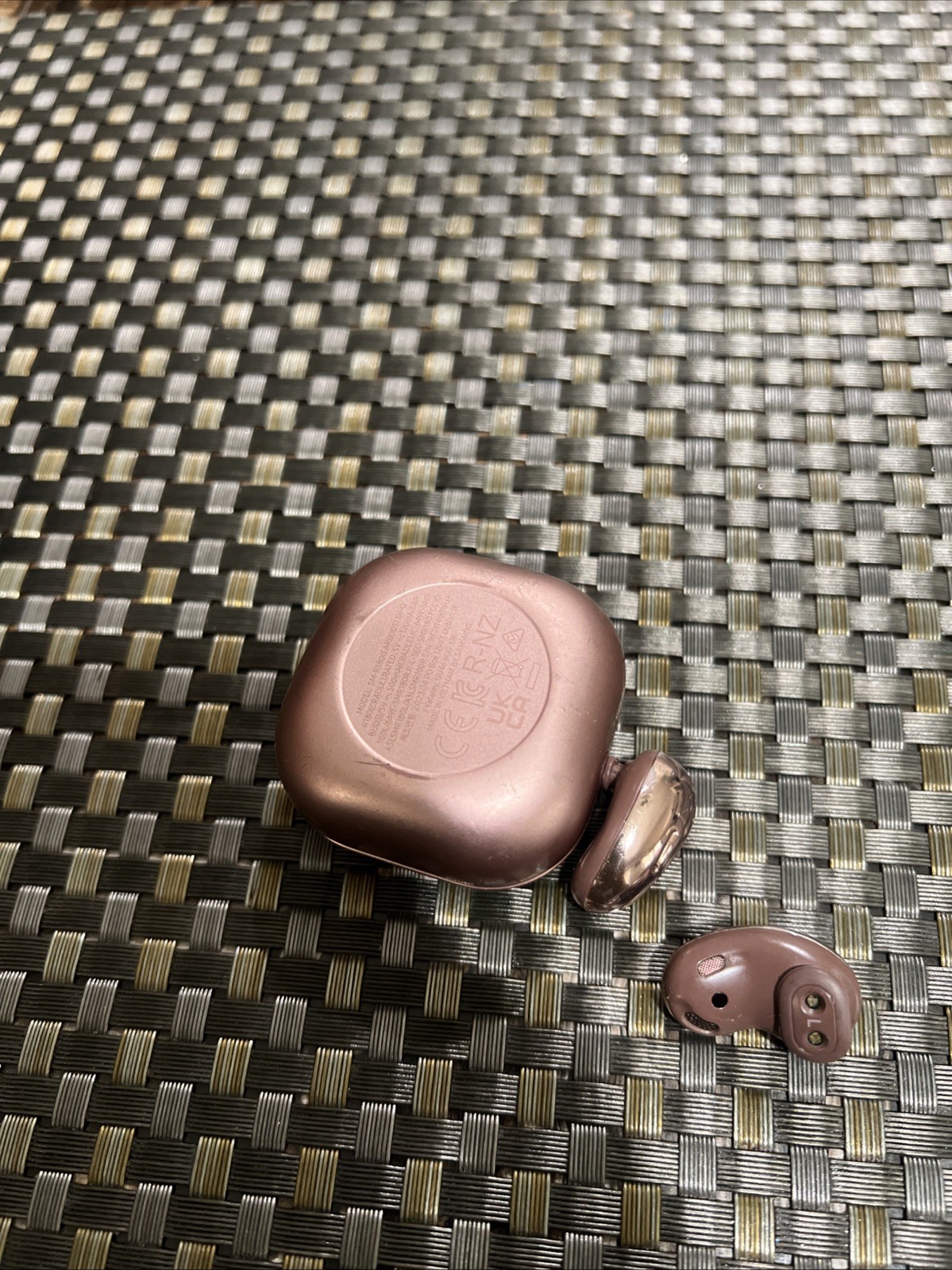 Samsung Galaxy SM-R180 Buds Live Wireless Bluetooth Mystic Bronze