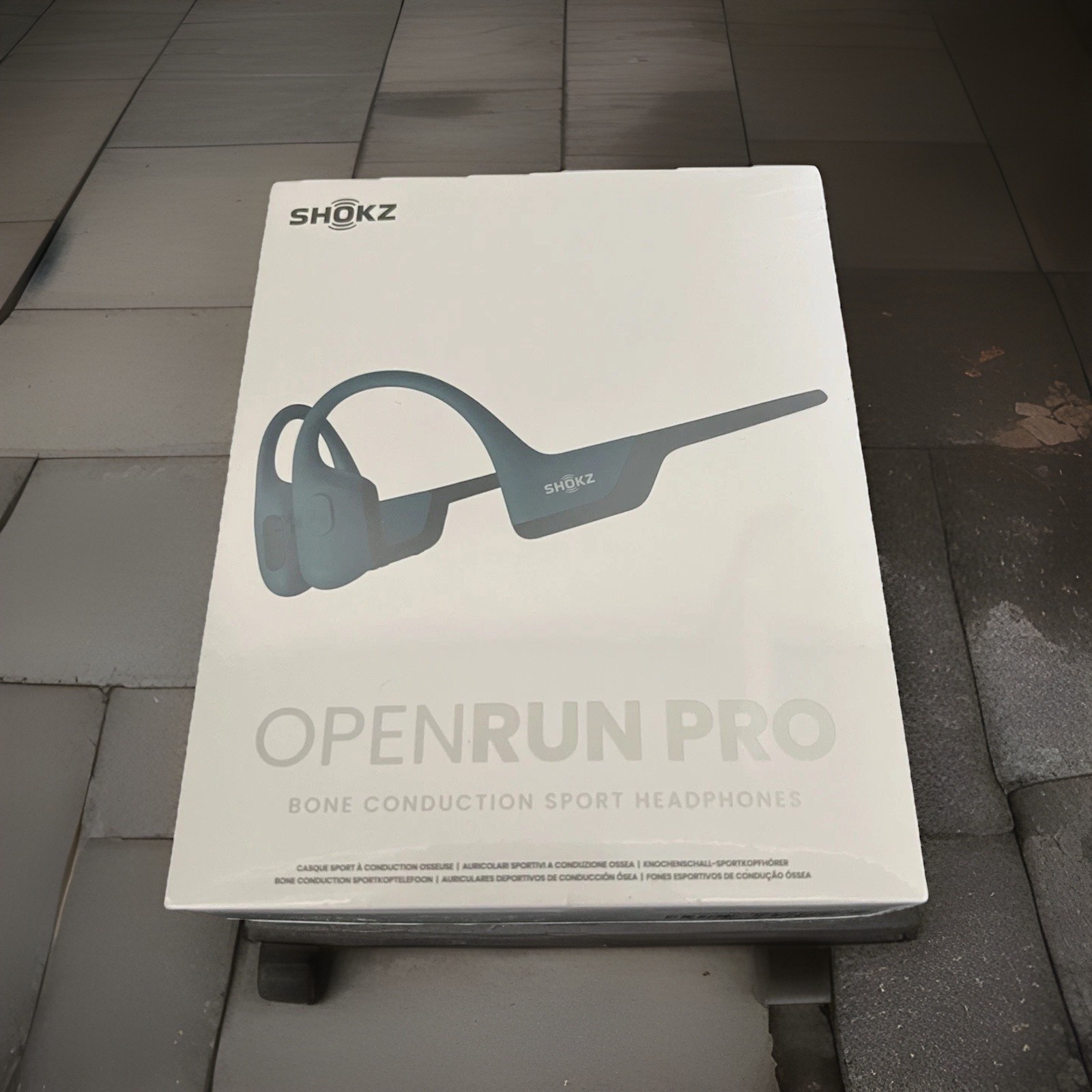Shokz – OpenRun Pro Premium Bone Conduction Open-Ear Sport, S810 Steel Blue