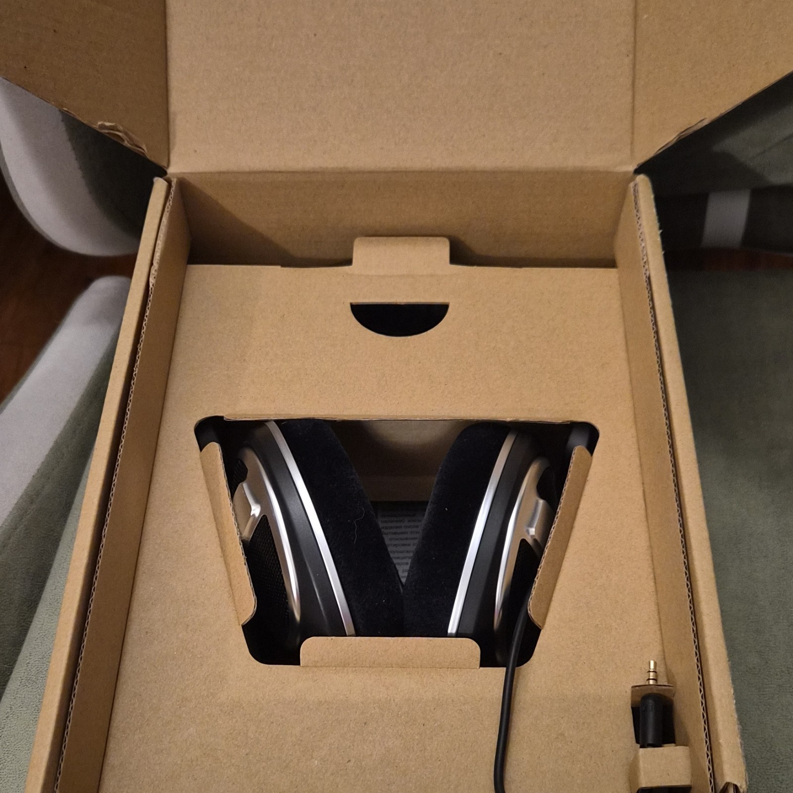 Sennheiser HD 599SE Headphones Black Silver Wired Adjustable Headband Over-Ear