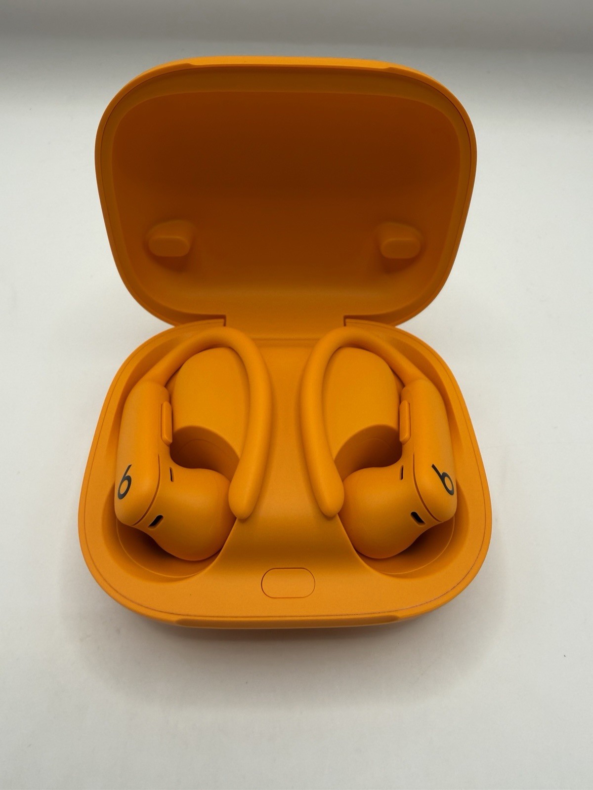 BEATS POWERBEATS PRO 2 WIRELESS BLUETOOTH – NOISE CANCELLING – ELECTRIC ORANGE