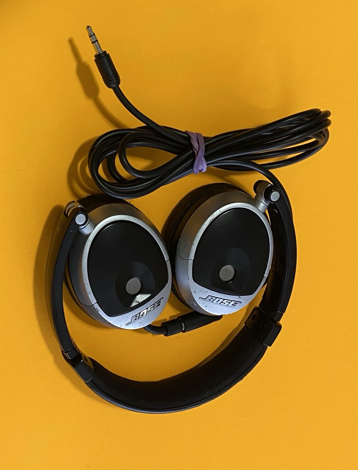 Bose OE Triport On-Ear Foldable Headphones – Black and Silver Working