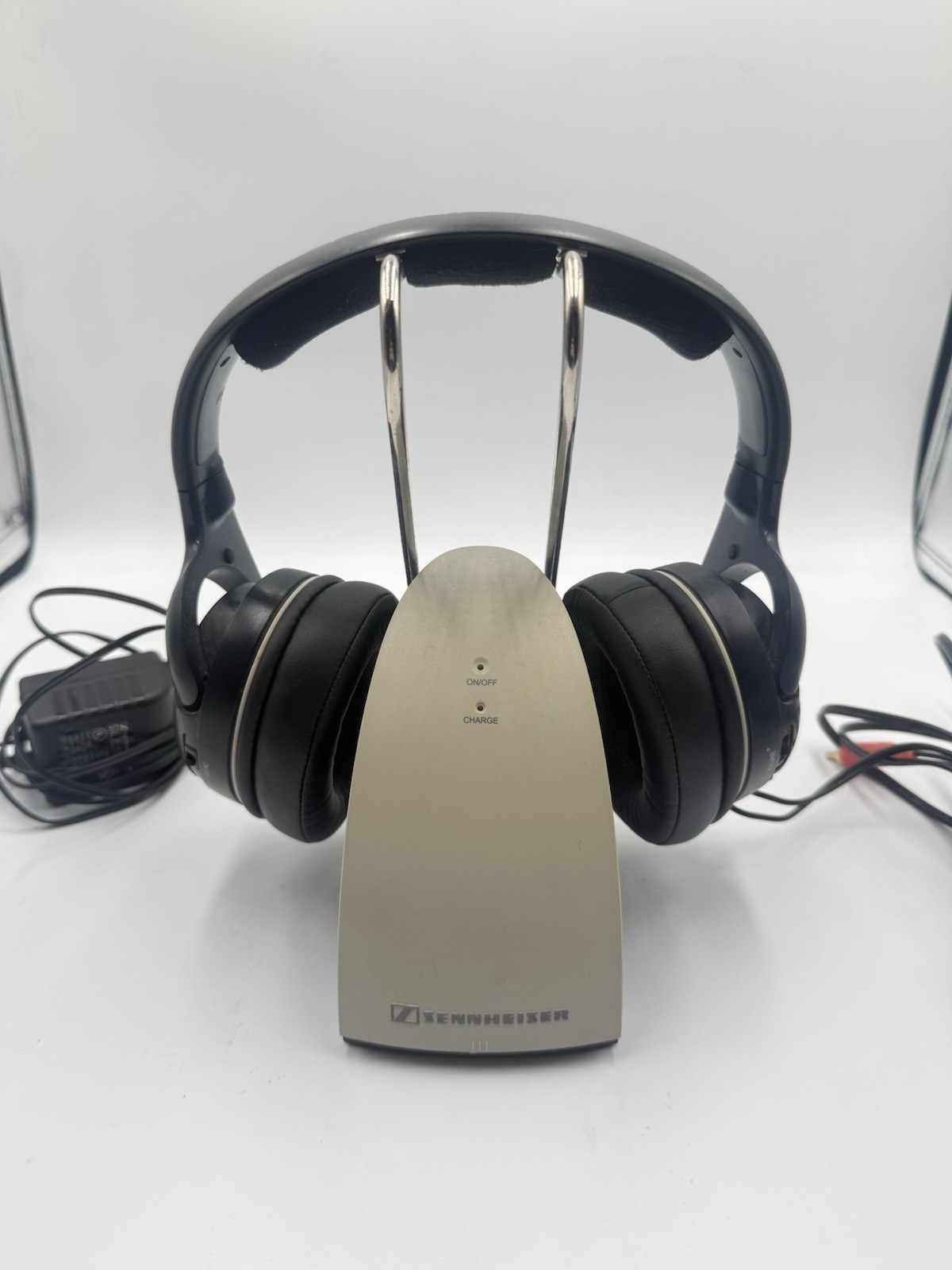 Sennheiser HDR120 Wireless Headphones Tested Working w/ Stand + New Ear Cushions