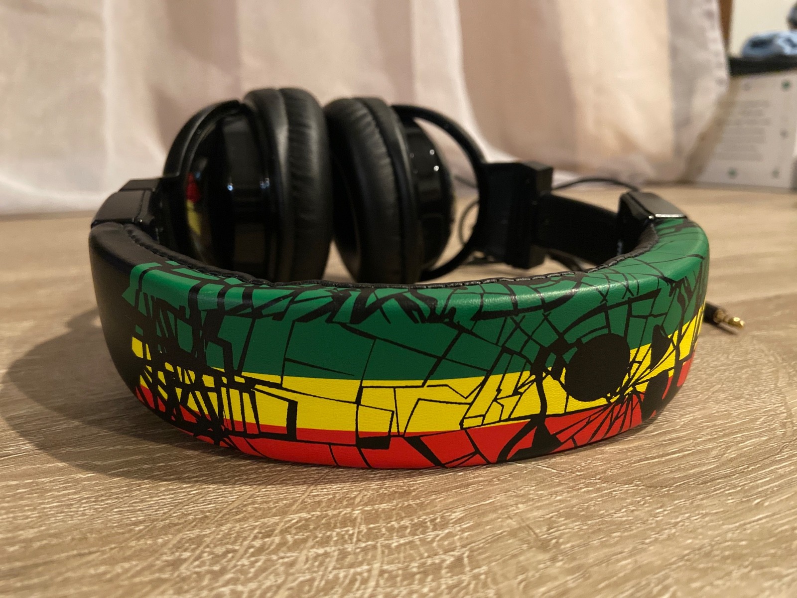Skullcandy Hesh Headphones Shattered Rasta Wired Over Ear Headphones