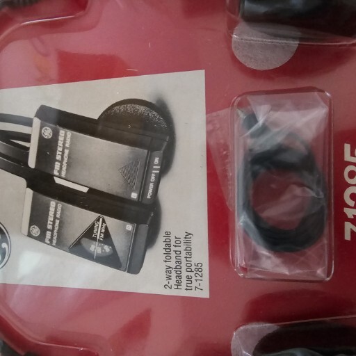 Vintage 1980’s General Electric GE 7-1285s Foldable FM Radio Headphones NIB New