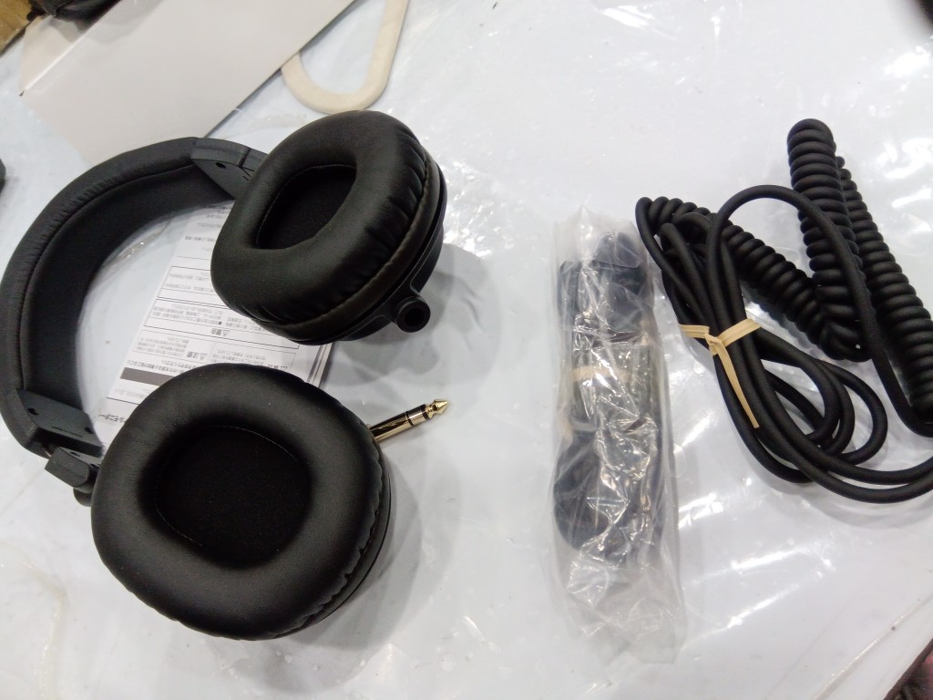 Audio-Technica ATH-M50X Professional Over Ear Headphones – Black Used