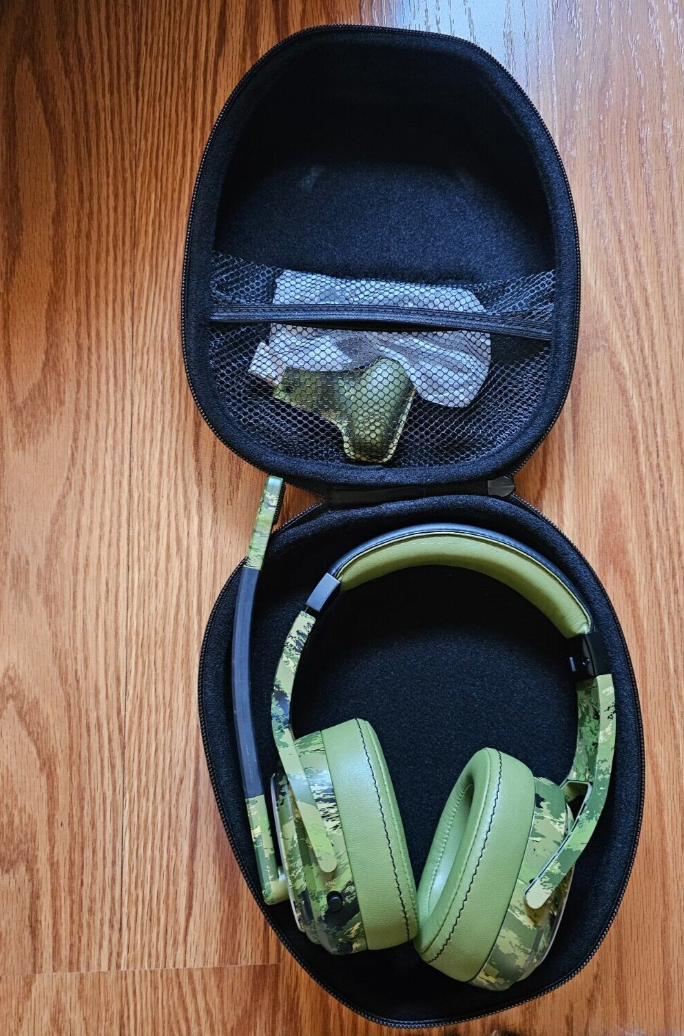 Rand McNally ClearDryve 220 Premium Noise Cancelling 2-1 Headphones Woodlands