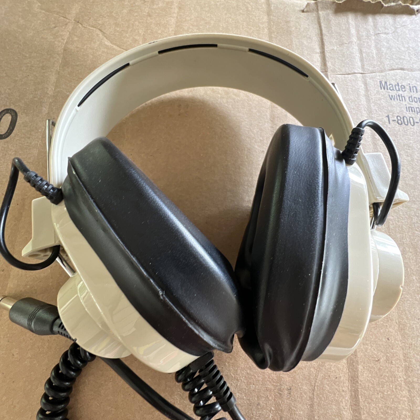 3E Califone 2924AV-P Over-The-Ear Headphones – 1/4″ Jack – 6ft Coiled Cord