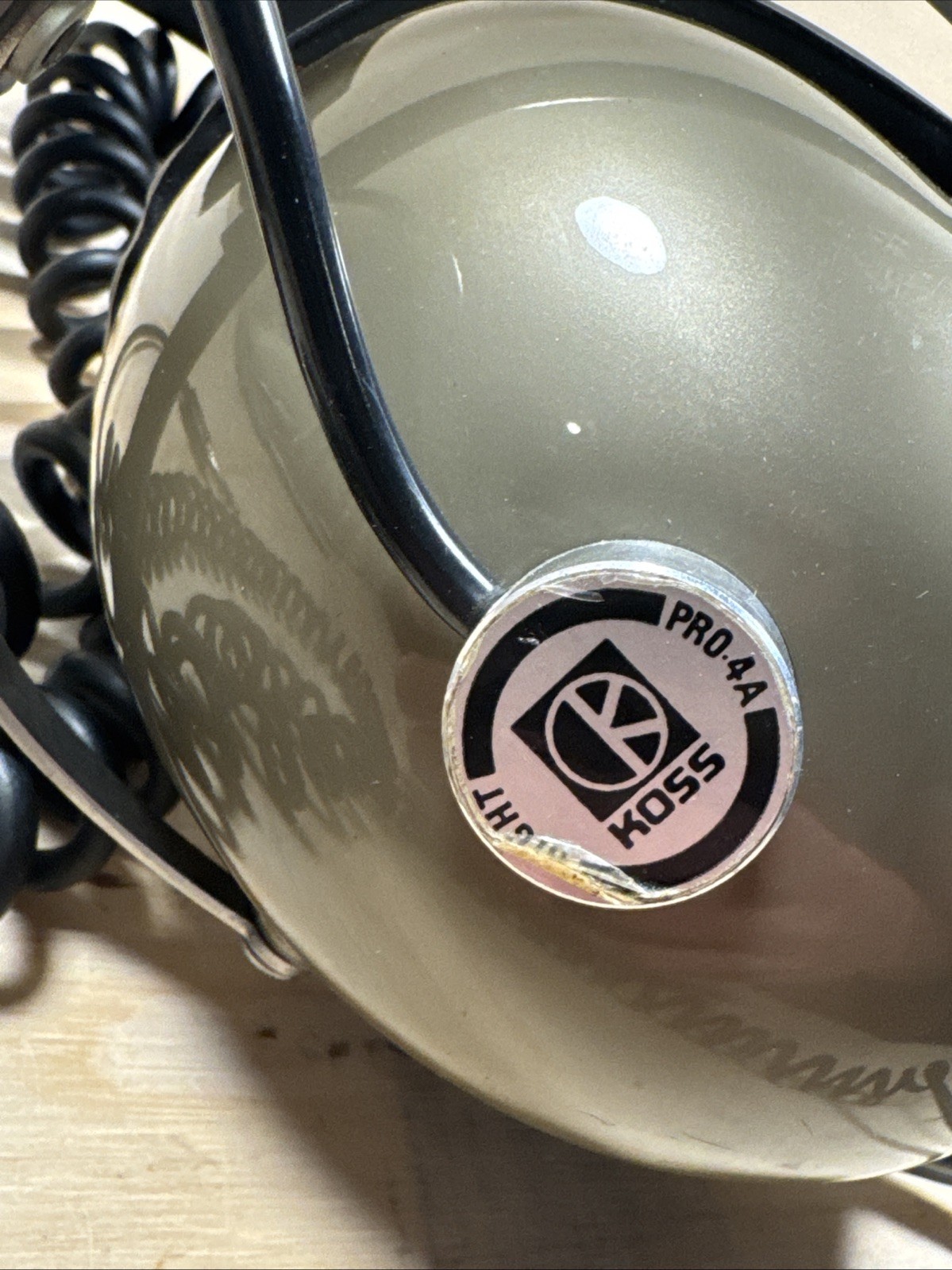 Koss PRO4A Headband Headphones – Beige Studio quality headphones Tested