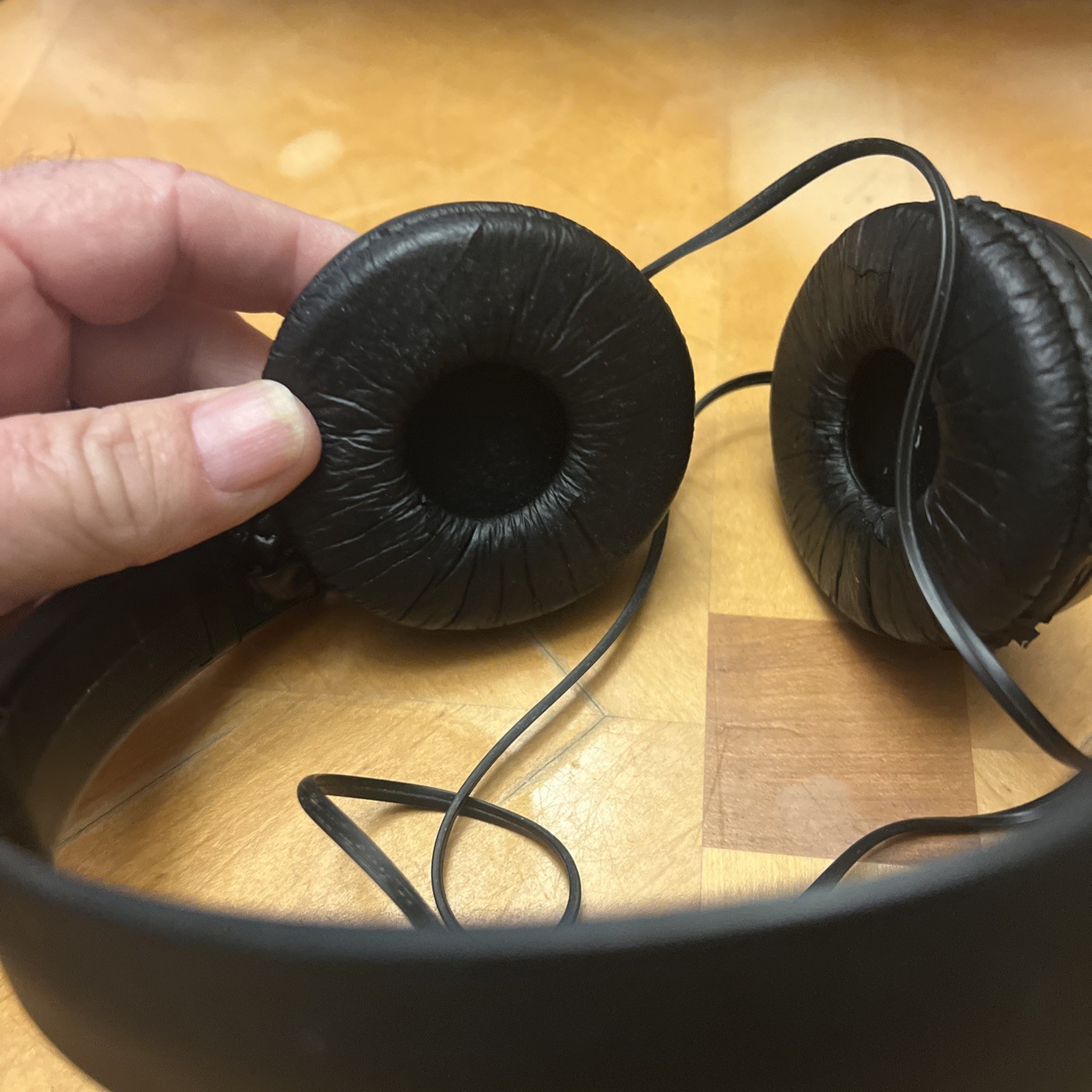 Sony Wired On-Ear Headphones – Black – 3.5mm Jack Audio Quality(2)