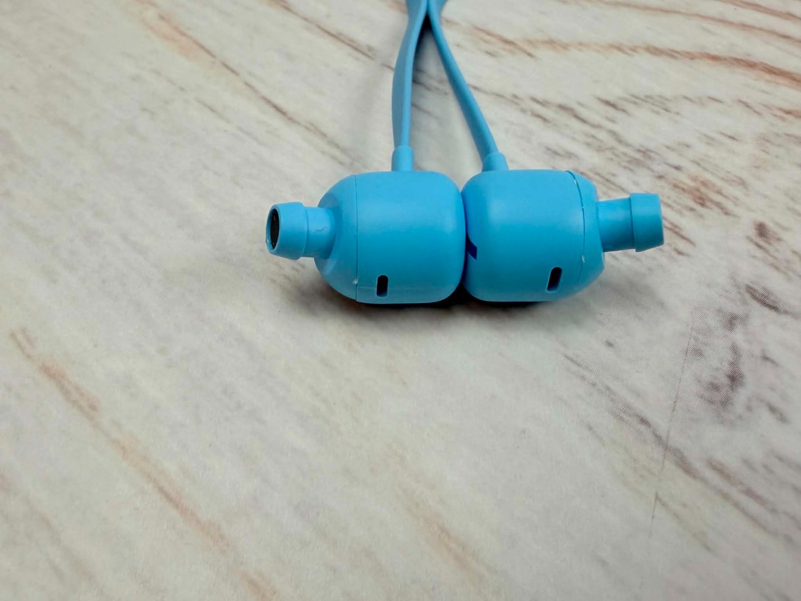 Beats by Dr. Dre Beats Flex Wireless Earphones Flame Blue MYMG2LL/A **READ**