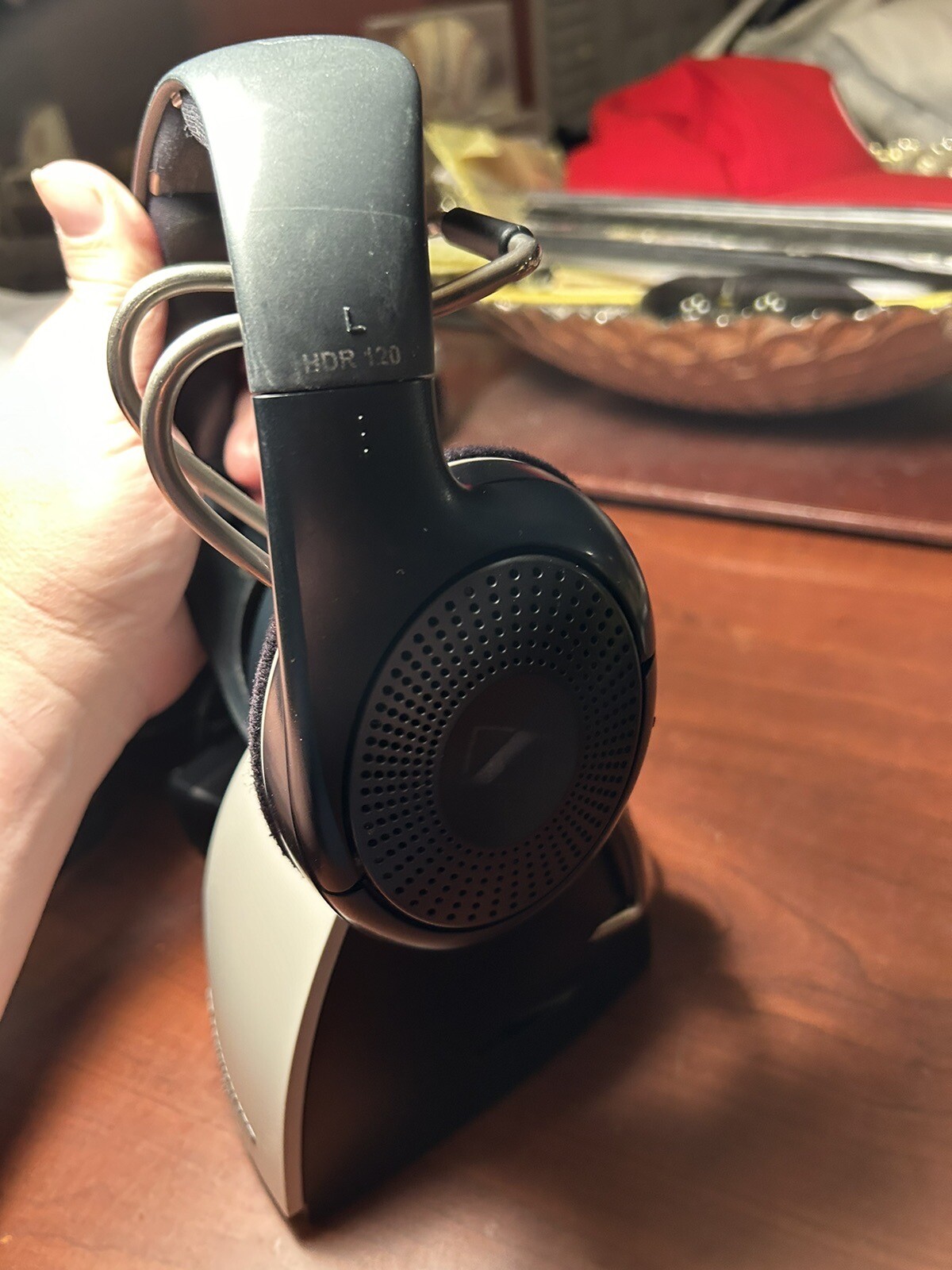 Lot-Sennheiser HDR120/HDR110 Wireless Headphones and TR120 /TR110Stand ReadPARTS