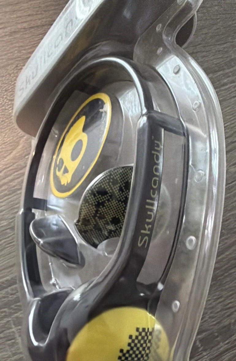 Black & Yellow OG skullcandy Icon Recruit 30mm Driver Original Quality LOUD Rare