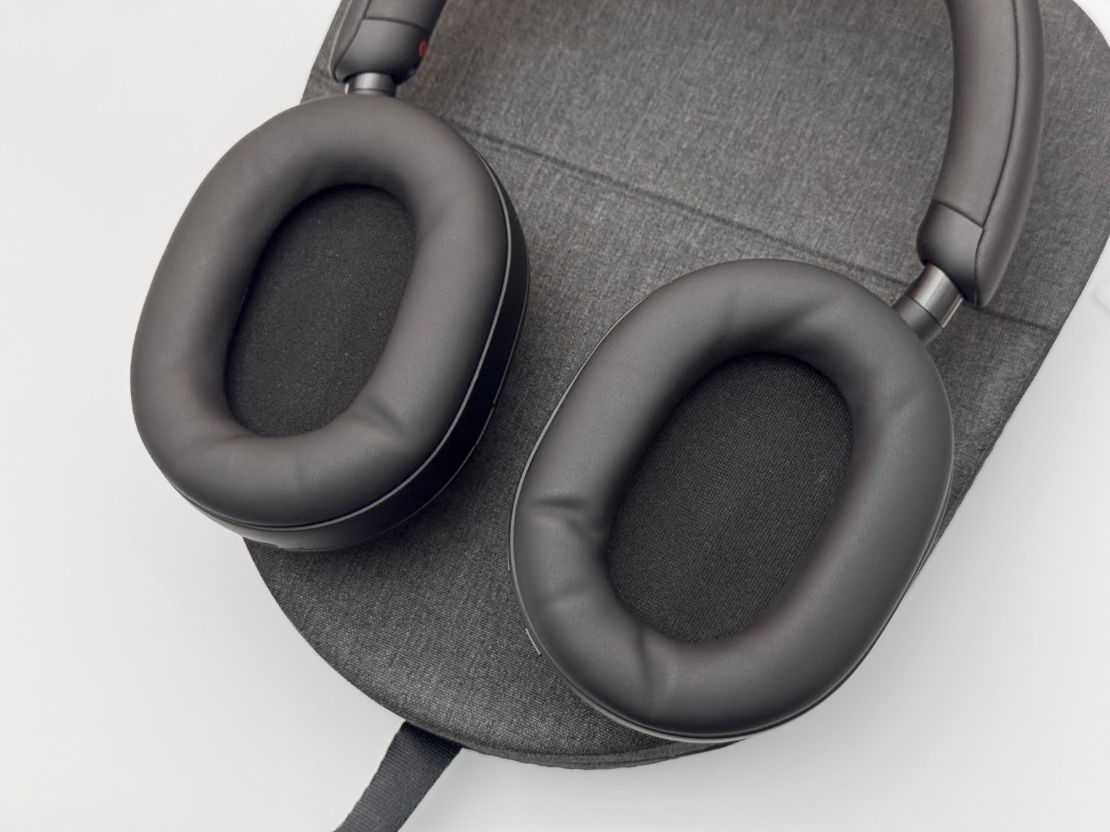 Sony WH-1000XM5 Wireless Noise Canceling Headphones YY2954 – Black #E
